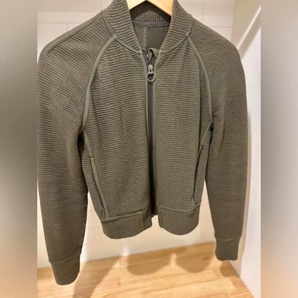 Lululemon On Repeat Bomber Jacket - Dark Olive